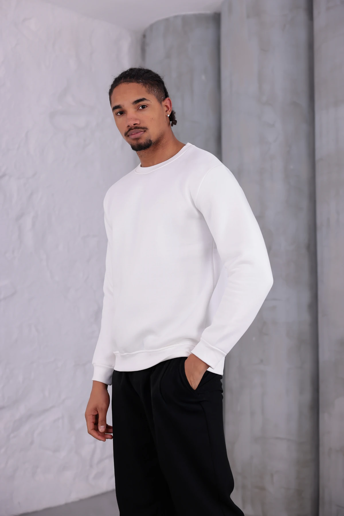 Sıfır4 Comfort Fit 3 İplik Şardonlu Sweatshirt beyaz mint